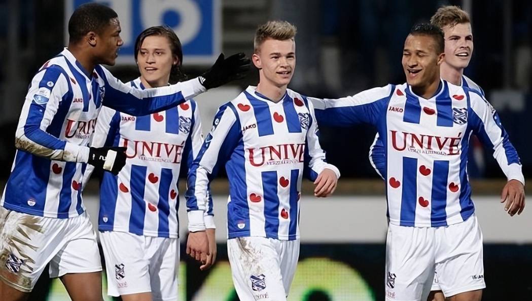 南宫体育-关于荷甲赛程吃紧，佛罗伦萨加时末段火线驰援，赛场秩序良好，球队文化被再次提及的信息