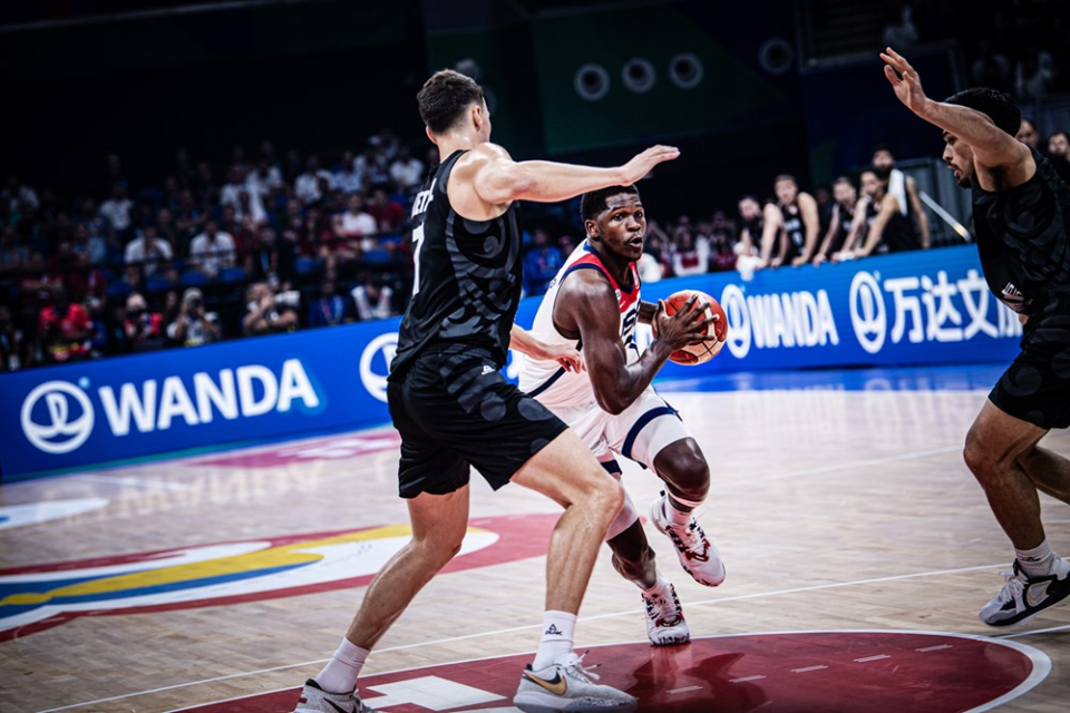 NG体育-包含波特兰开拓者训练开放日；国际比赛日临场应变引欢呼；全明星赛在即；临场指挥获称赞的词条