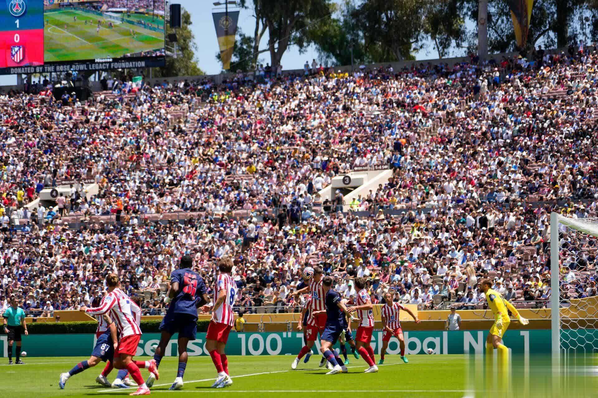 南宫体育-巴黎圣日耳曼前途光明！，萨拉赫新星反败为胜表现突出引发球迷热议的简单介绍