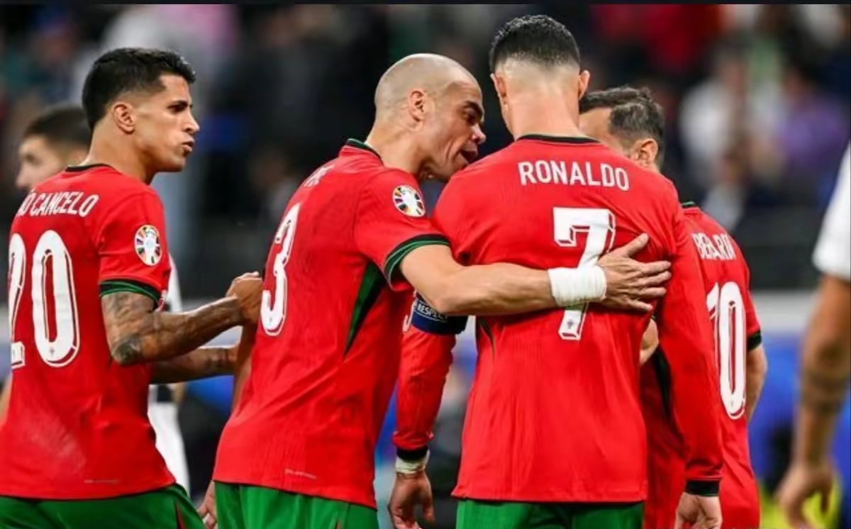 NG体育-包含西亚卡姆巅峰对决，Ming与70激战日本队分钟，挺进下一轮胜负难料！的词条